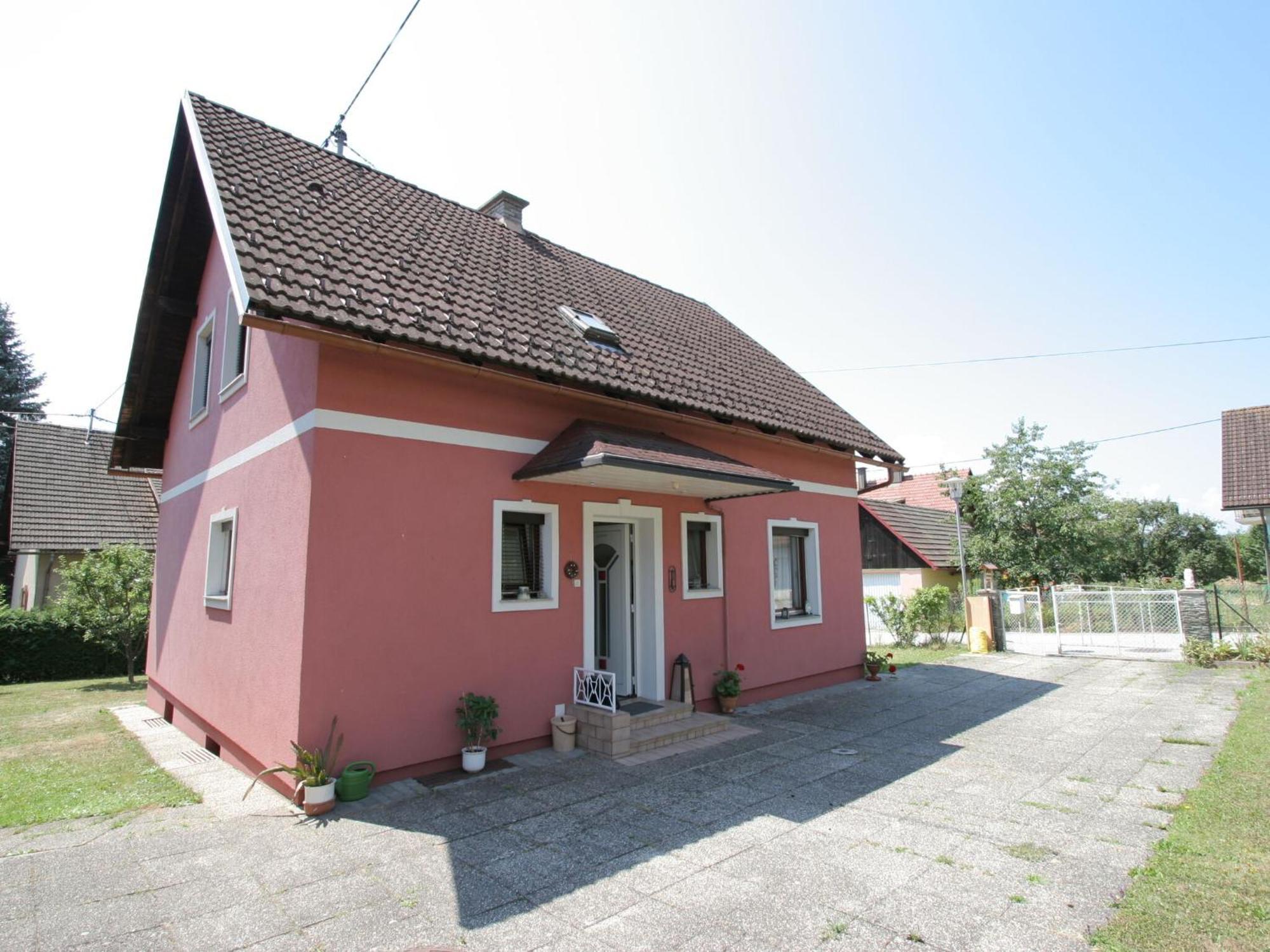 Modern Apartment With Garden Near The Petzen Ski Area In Eberndorf Carinthia 外观 照片