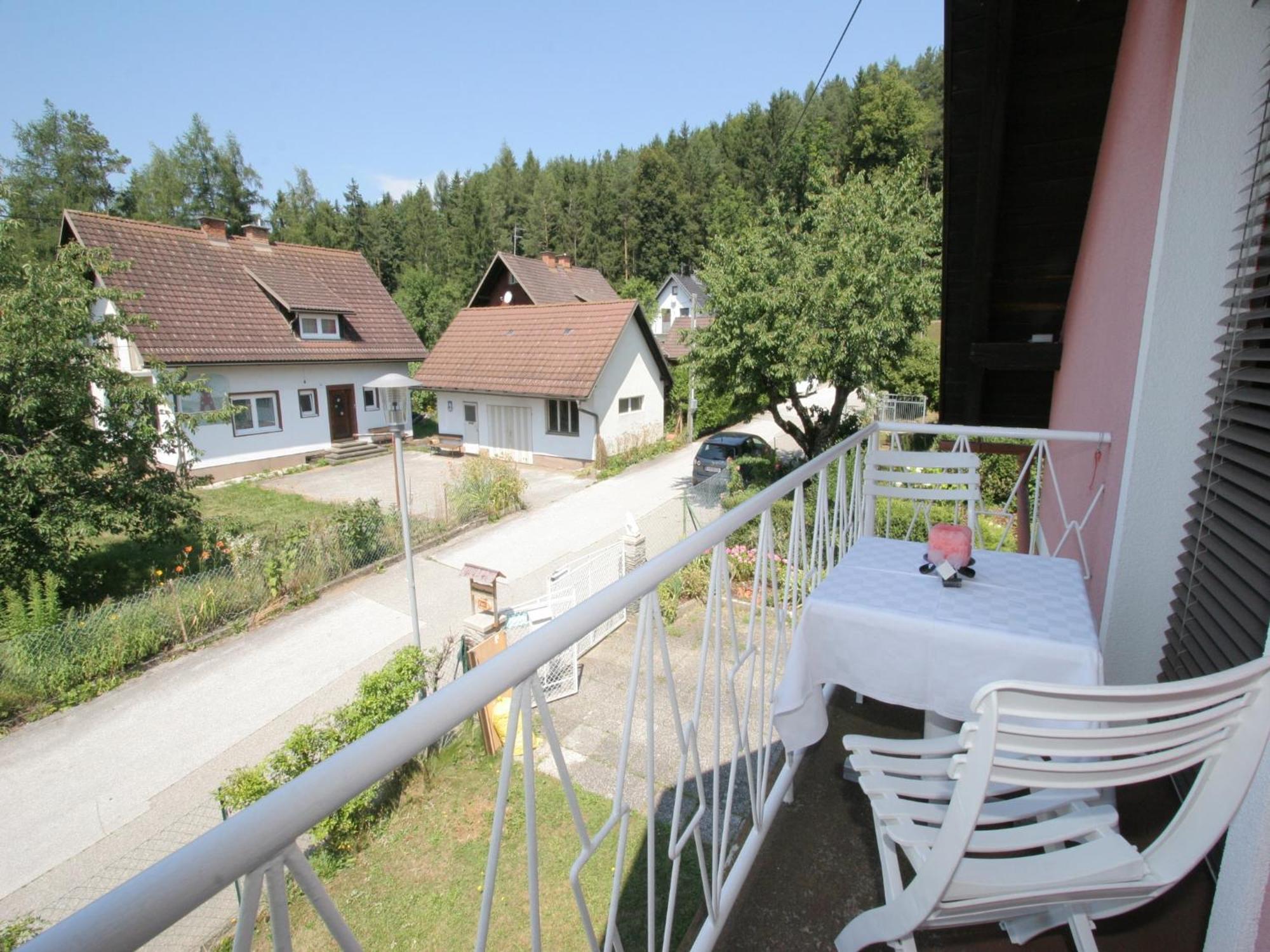 Modern Apartment With Garden Near The Petzen Ski Area In Eberndorf Carinthia 外观 照片